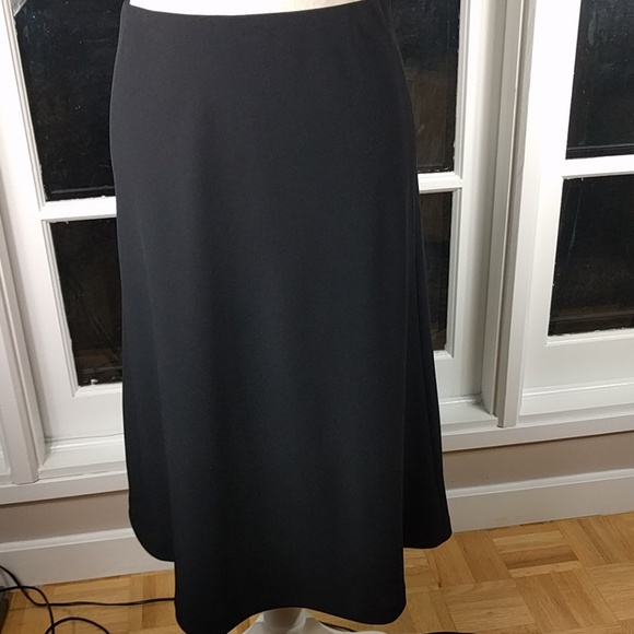 Ann Taylor Dresses & Skirts - Beautiful black Ann Taylor A-line skirt